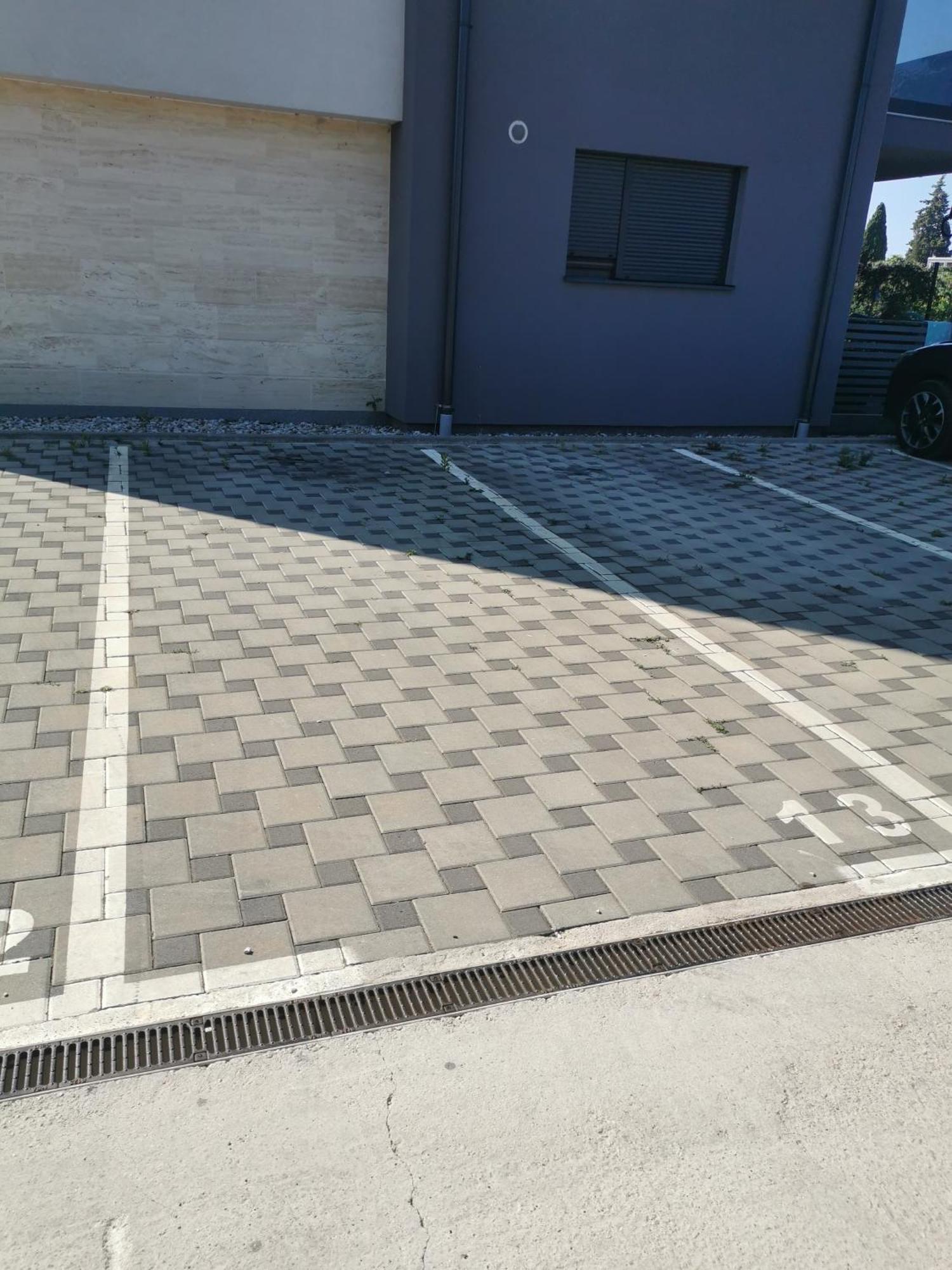 Korina Apartment - Free Private Parking ザダル エクステリア 写真