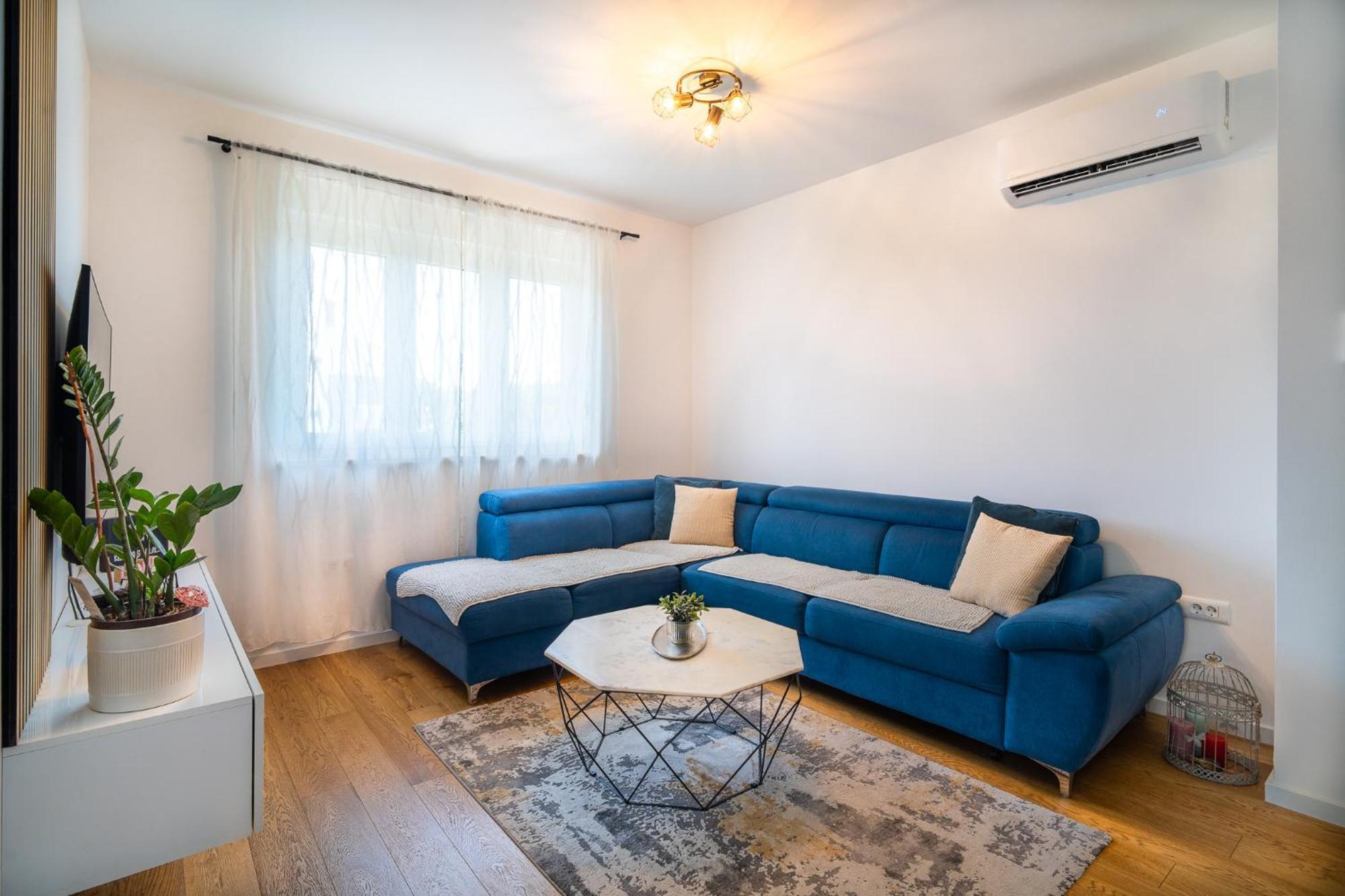 Korina Apartment - Free Private Parking ザダル エクステリア 写真